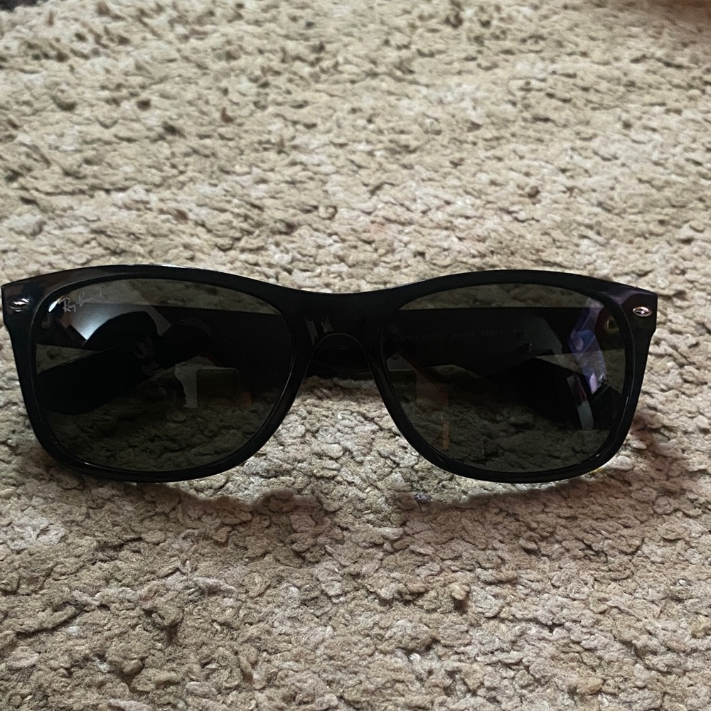 Ray-Ban Classic Black Sunglasses
